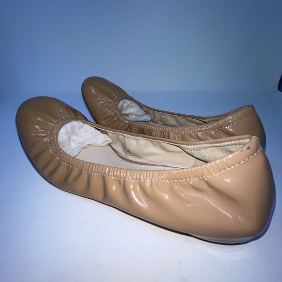 COPY - Vera Wang Lavender Lillian Ballet Flats Tan Size 6.5 - Picture 4 of 6